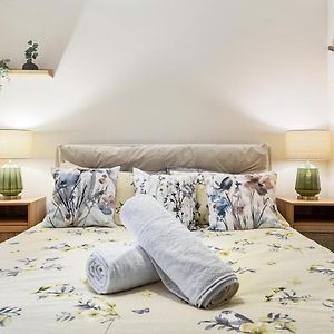 Tranquil 2 Bedroom Apartment Close To St. Paul'S Cathedral